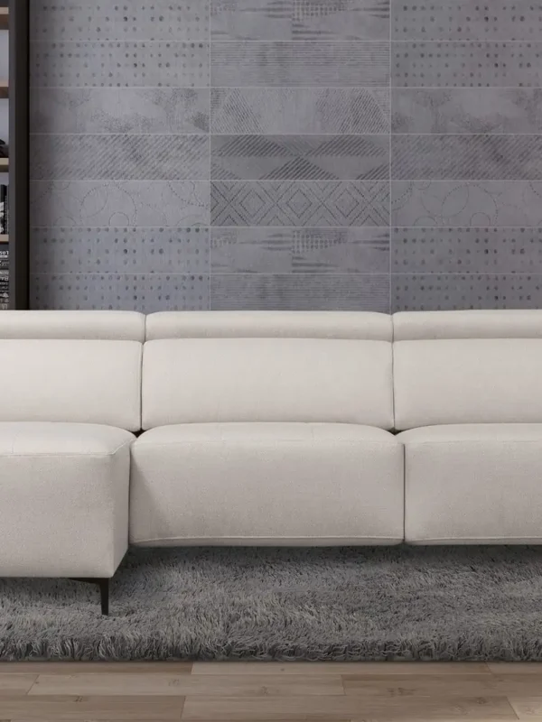 sofa-chaise-long-rem-en-salon-moderno