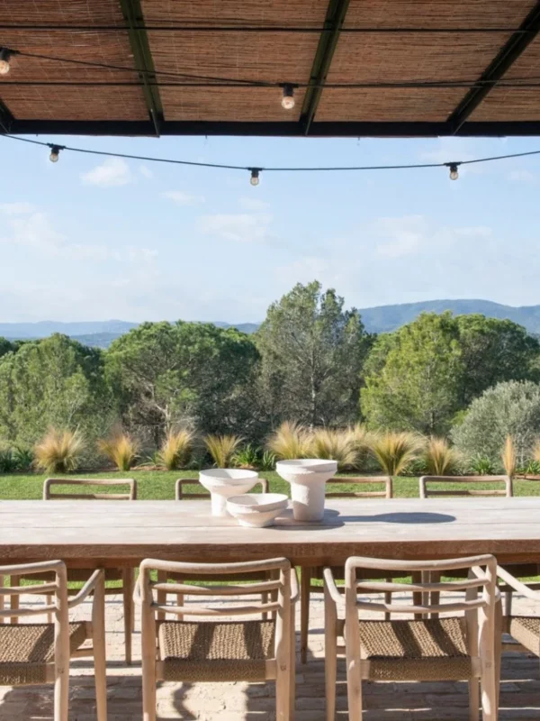 jarron-decorativo-blanco-de-cemento-estilo-moderno-paisaje