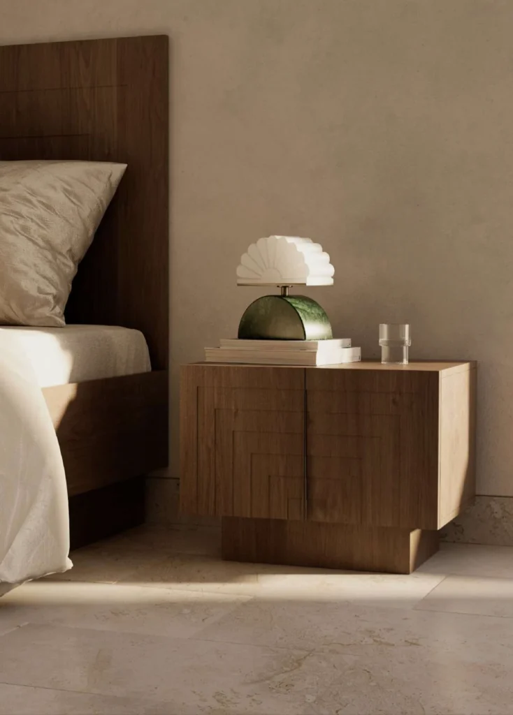 mesilla-de-noche-de-madera-con-lampara