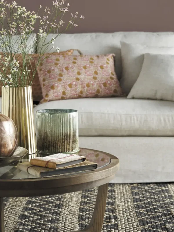 mesa-maxton-de-centro-pequeña-con-accesorios